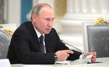 Путинизм: идеологическое противостояние по вопросам прошлого и будущего